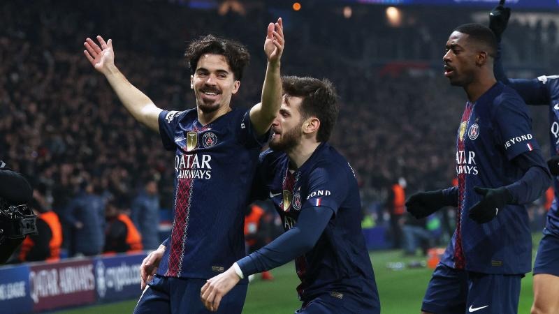 为什么外野手在阳光下接捕时需要用手套遮挡光线的黄金角度